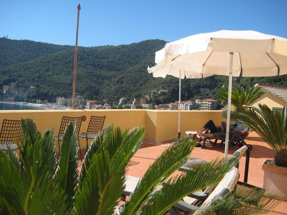 Palazzo Vescovile Hotel 놀리 외부 사진