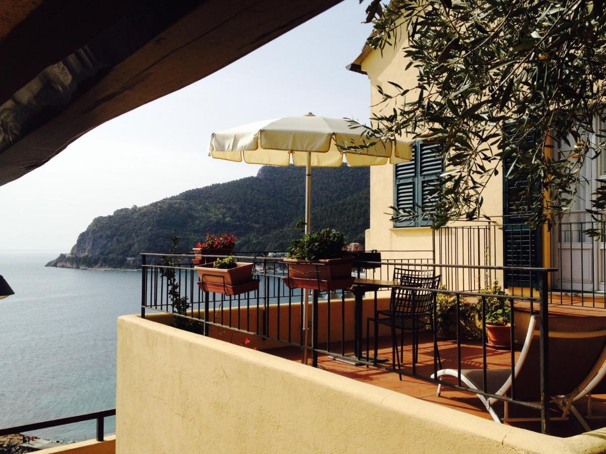 Palazzo Vescovile Hotel 놀리 외부 사진